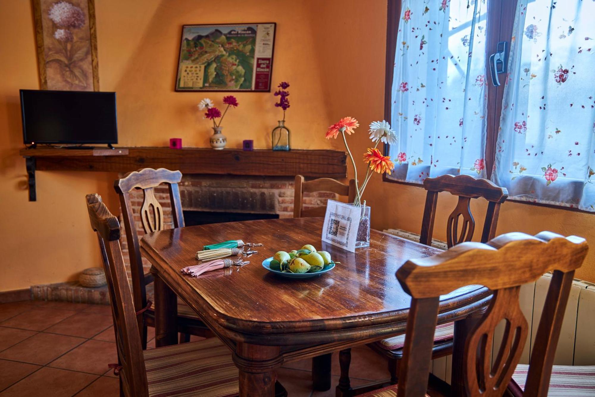 Casa Rural Fuente Del Arca Montejo Montejo de la Sierra Extérieur photo